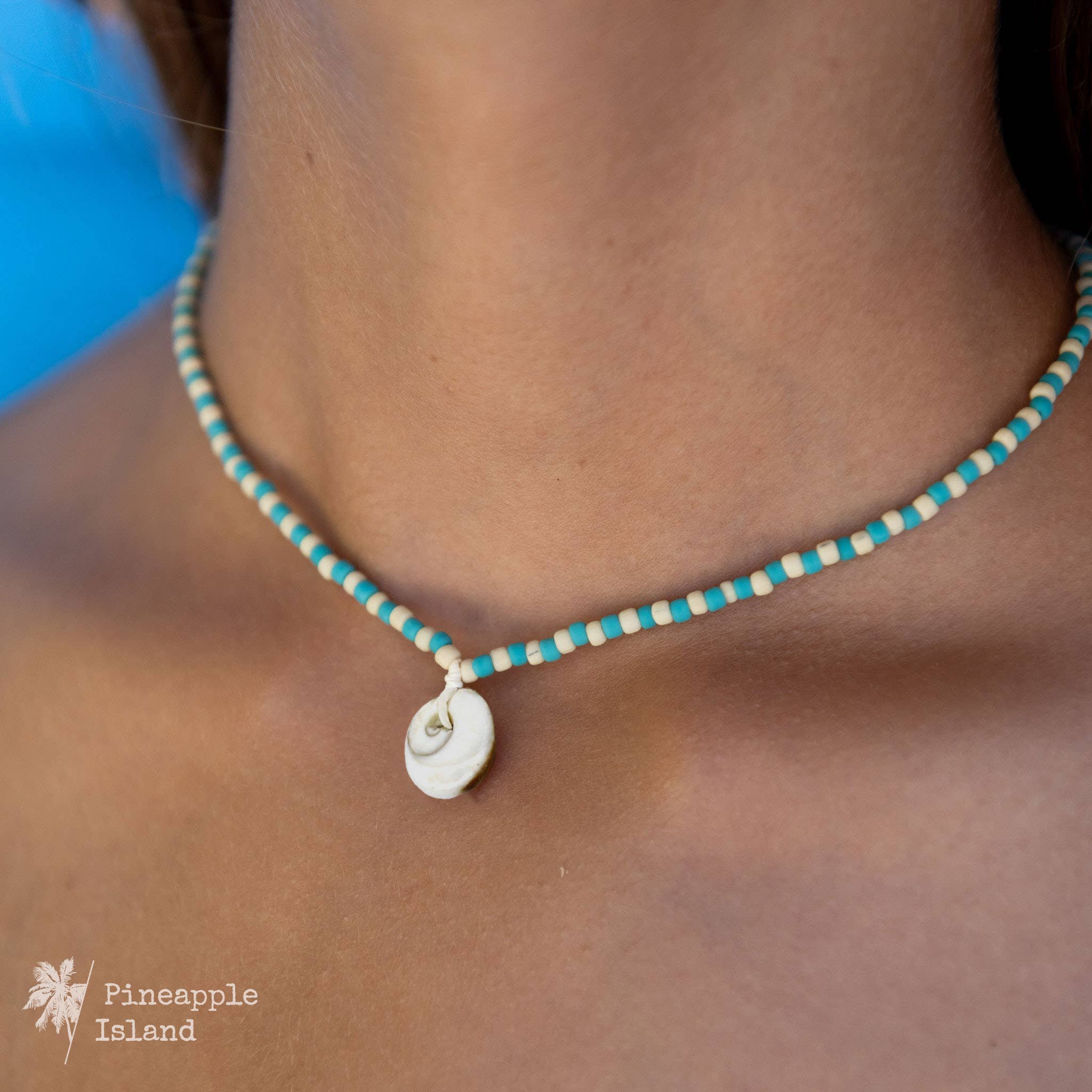 Gargantilla Con Cuentas Tulamben Blanco & Azul