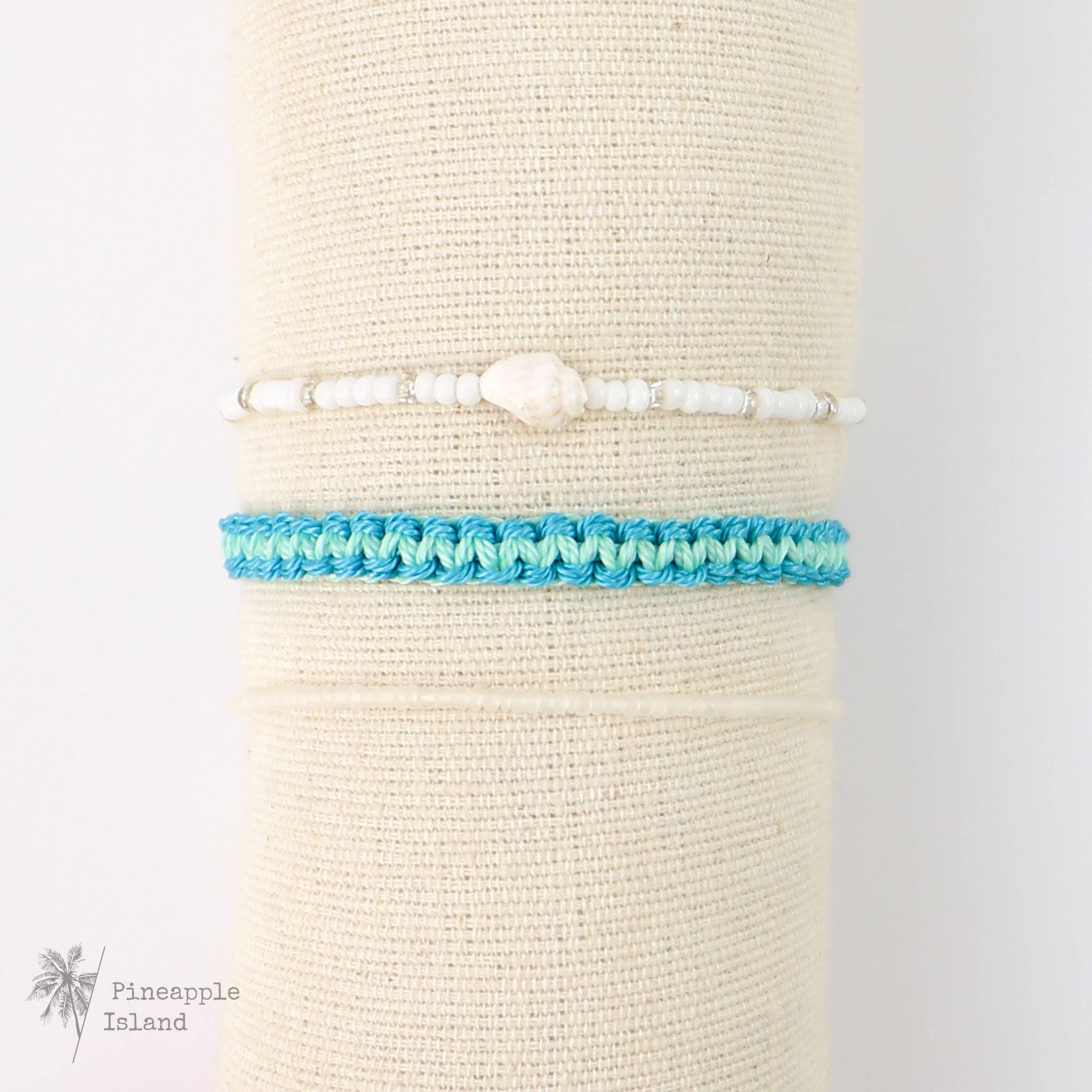 Juego de pulseras Tenang de Pineapple Island