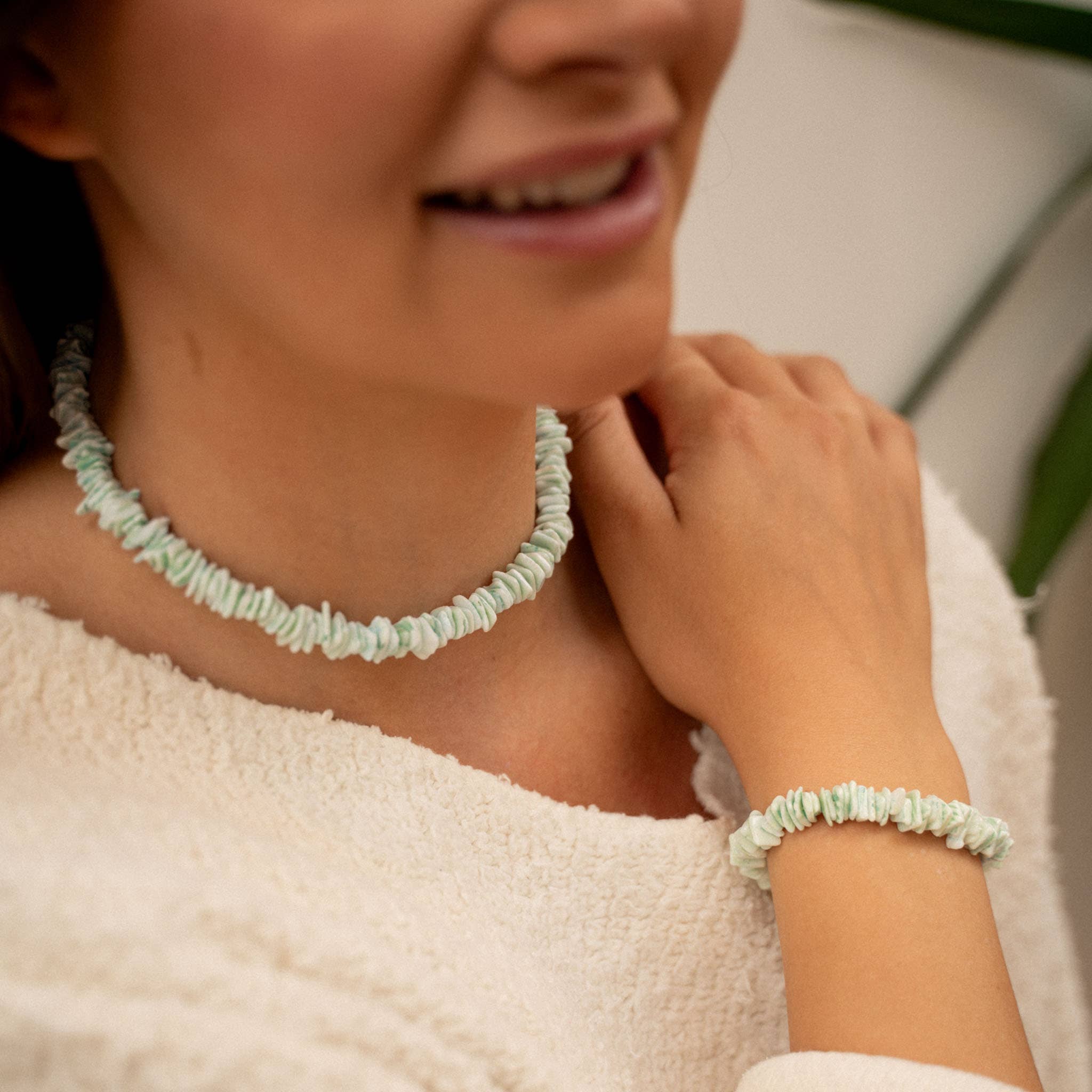 Collar con cuentas Halawa Bay de Pineapple Island: Verde