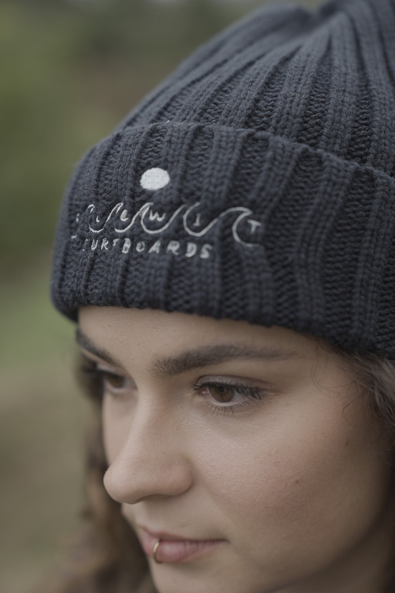 Gorro Flowit Olas Azul Navy Bordado Unisex
