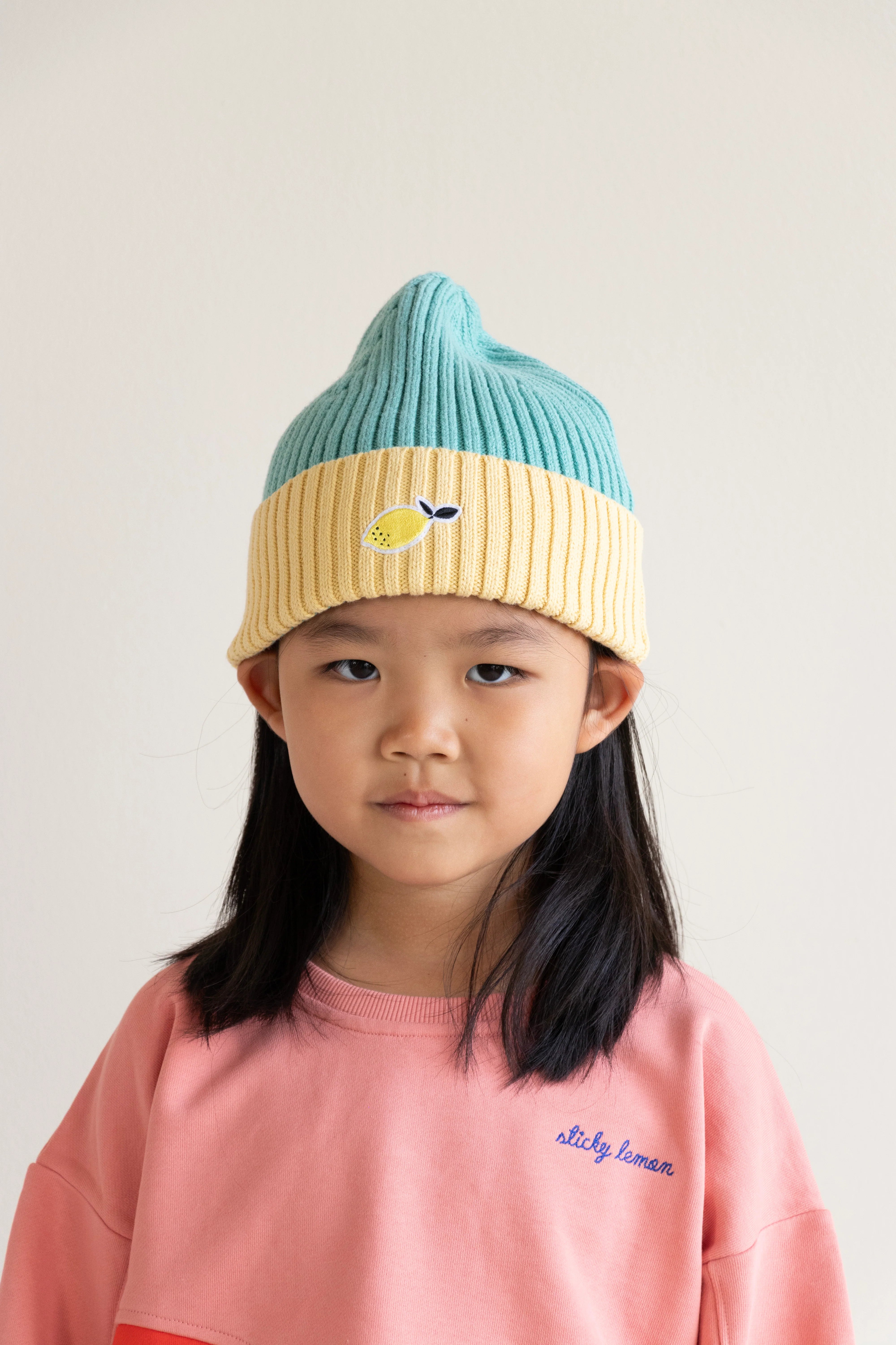 beanie sticky lemon | limón | aquatic green + sandy yellow