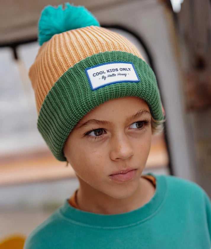 Gorro Hello Hossy Block Outback
