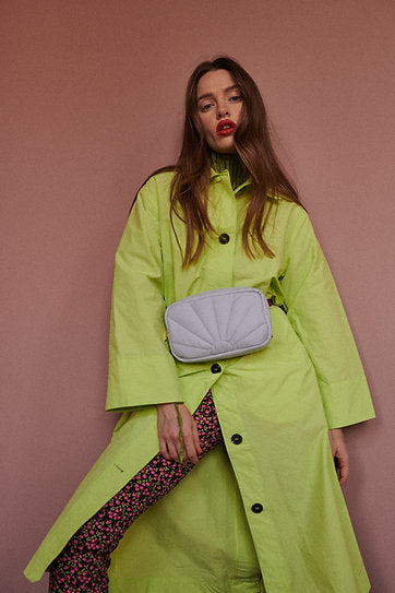 Riñonera Acolchada Sticky Sis Azul Hortensia