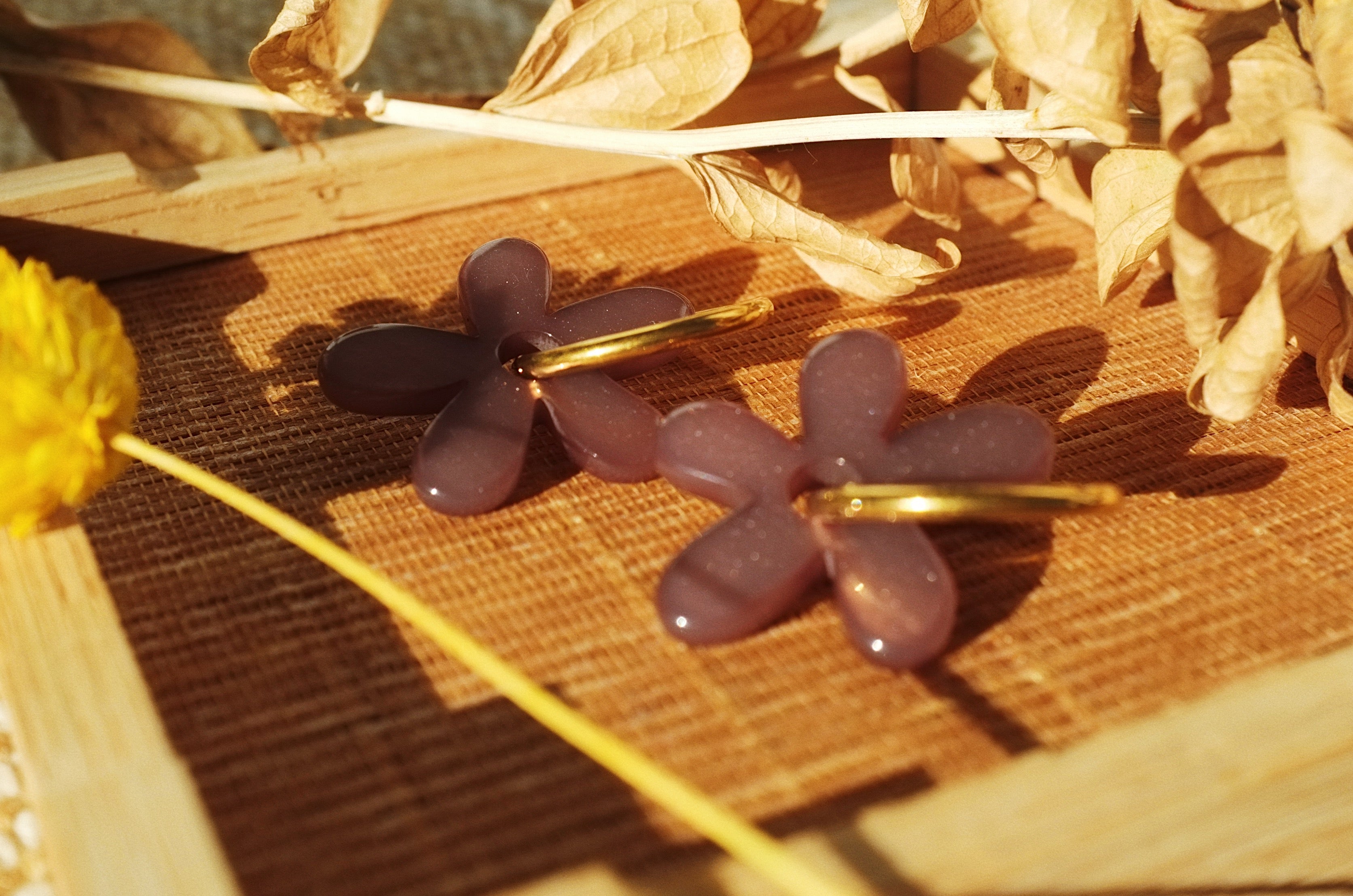 Pendientes Lokatis Flora Camel Mediano